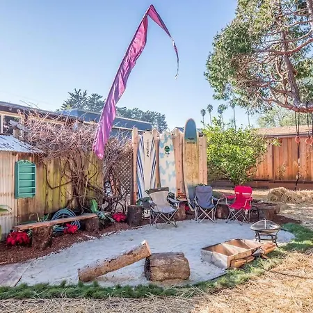 Relaxing 3 Bedroom Santa Cruz House, 5Min To Beach